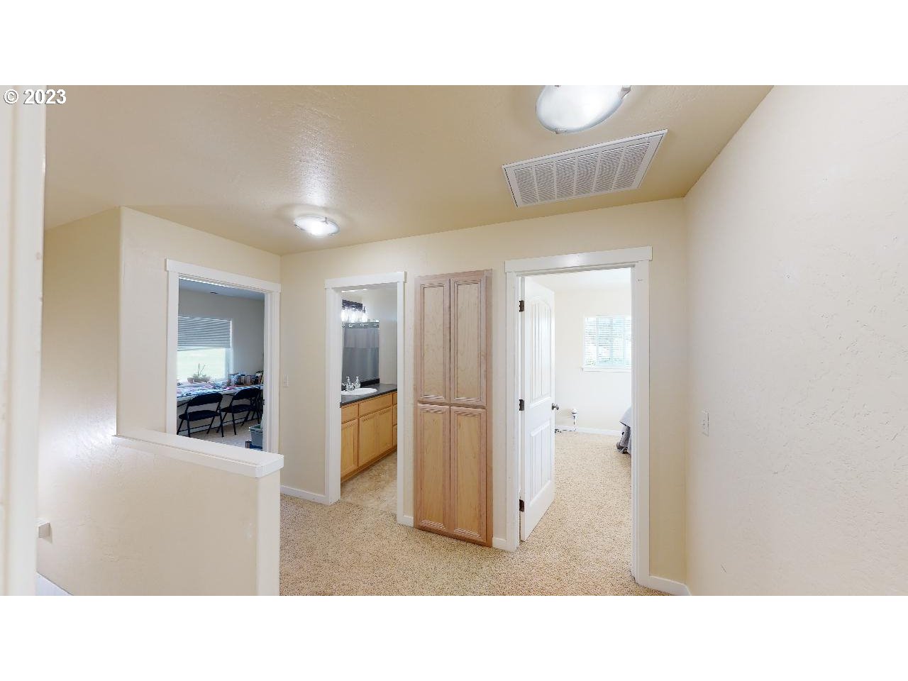 99206 Winchuck River Road Brookings, OR 97415 - Photo 16 of 30 Hallway