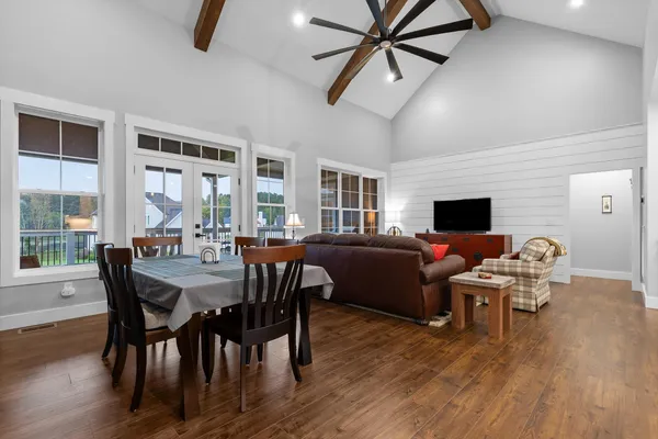 $735,000 | 140 Portside Way, Jasper, TN 37347