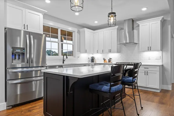 $735,000 | 140 Portside Way, Jasper, TN 37347