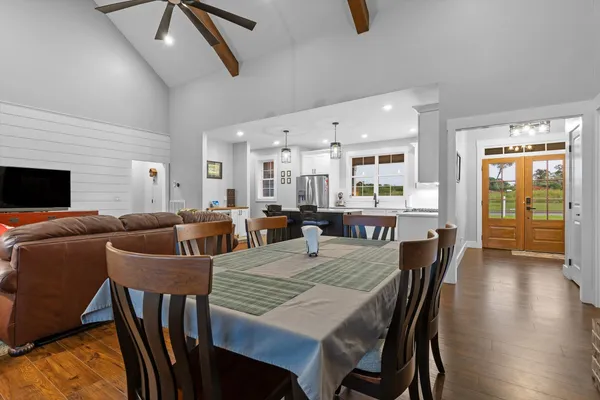 $735,000 | 140 Portside Way, Jasper, TN 37347