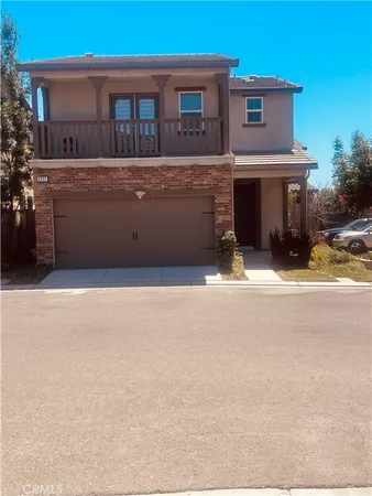 $2,999 | 6251 East Overlook Way, Fresno, CA 93727