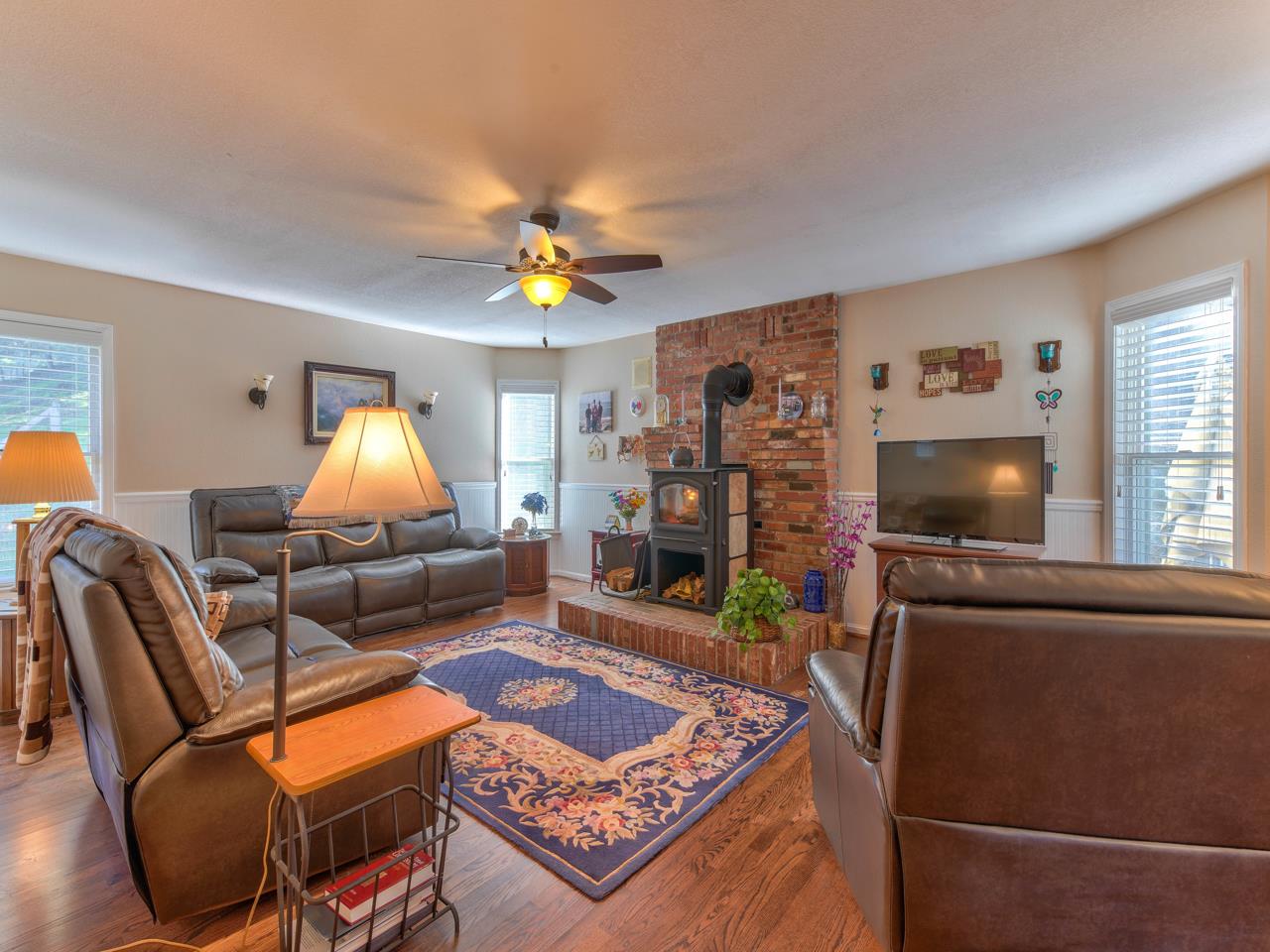 72 Tucker Road Watsonville, CA 95076 - Photo 17 of 44 Gallery Image 17