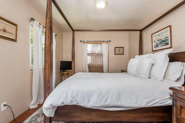 $8,500 | 106 West Islay Street, Santa Barbara, CA 93101