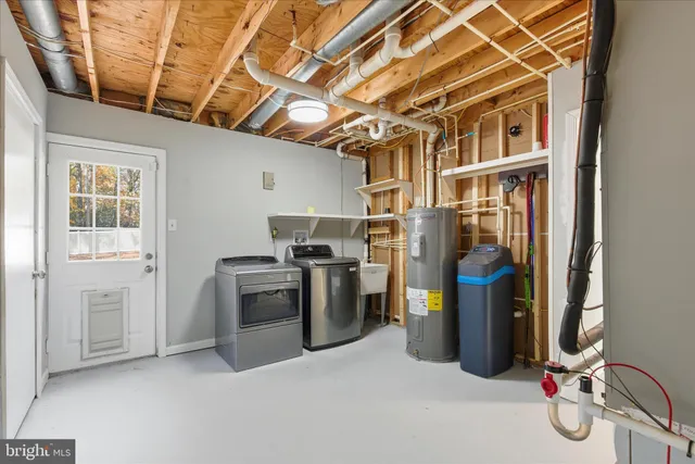 a view of a storage & utility room