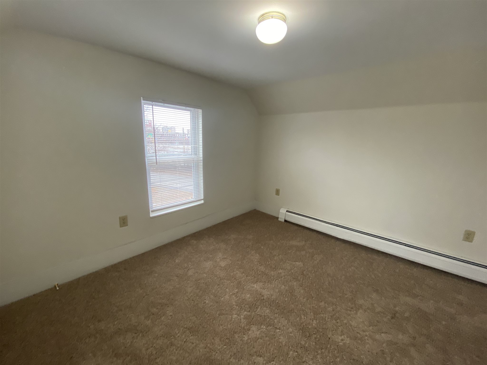 22 Ferry Street, Unit 2 Manchester, NH 03102 - Photo 40 of 40
