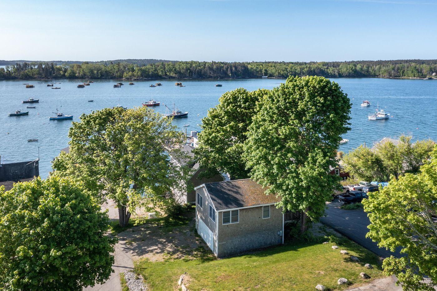 111 Davis Point Road Friendship, ME 04547 - Photo 2 of 28