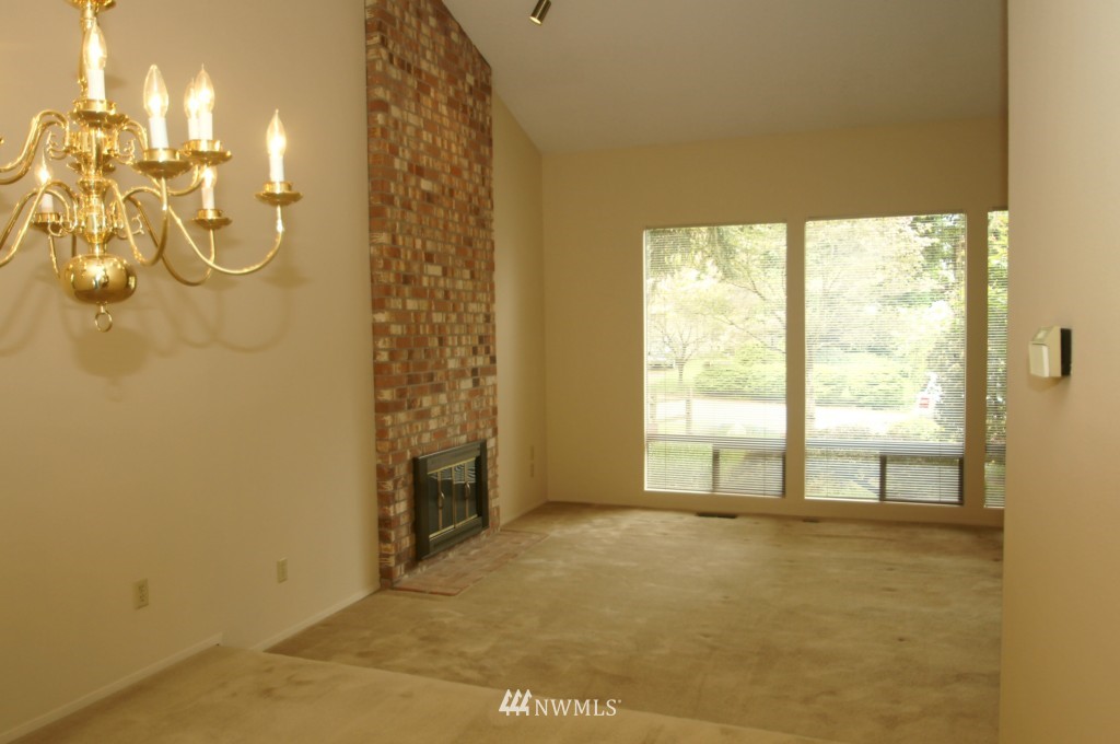 18320 108th Place Southeast Renton, WA 98055 - Photo 8 of 15 Gallery Image 8