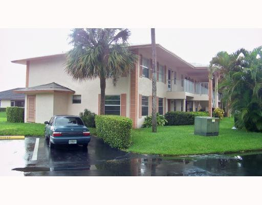 9835 Three Lakes Circle, Unit 1A Boca Raton, FL 33428 - Photo 1 of 12 Photo 1