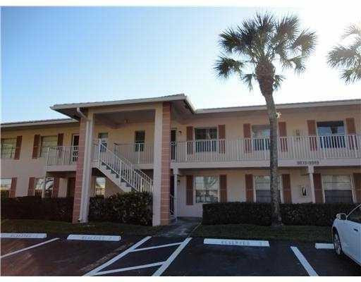 9835 Three Lakes Circle, Unit 1A Boca Raton, FL 33428 - Photo 2 of 12 Photo 2