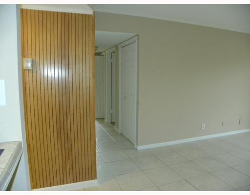 9835 Three Lakes Circle, Unit 1A Boca Raton, FL 33428 - Photo 5 of 12 Photo 5