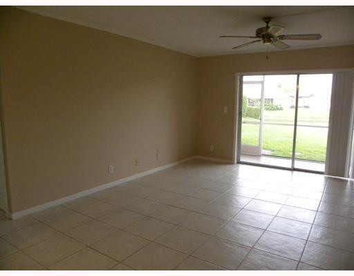 9835 Three Lakes Circle, Unit 1A Boca Raton, FL 33428 - Photo 6 of 12 Photo 6