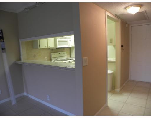 9835 Three Lakes Circle, Unit 1A Boca Raton, FL 33428 - Photo 9 of 12 Photo 9