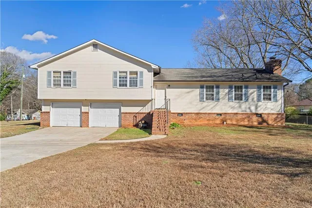$299,900 | 2250 Ridge Forest Drive, Grayson, GA 30017