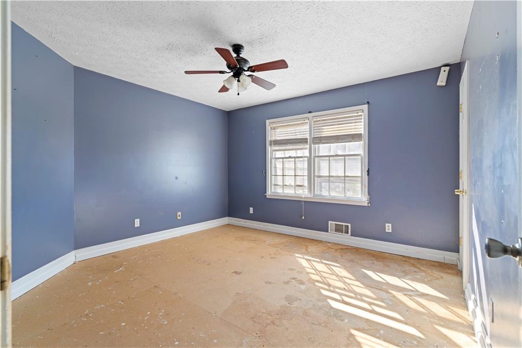 2250 Ridge Forest Drive Grayson, GA 30017 - Photo 15 of 44