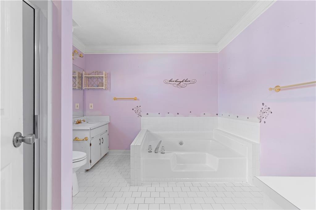 2250 Ridge Forest Drive Grayson, GA 30017 - Photo 20 of 44