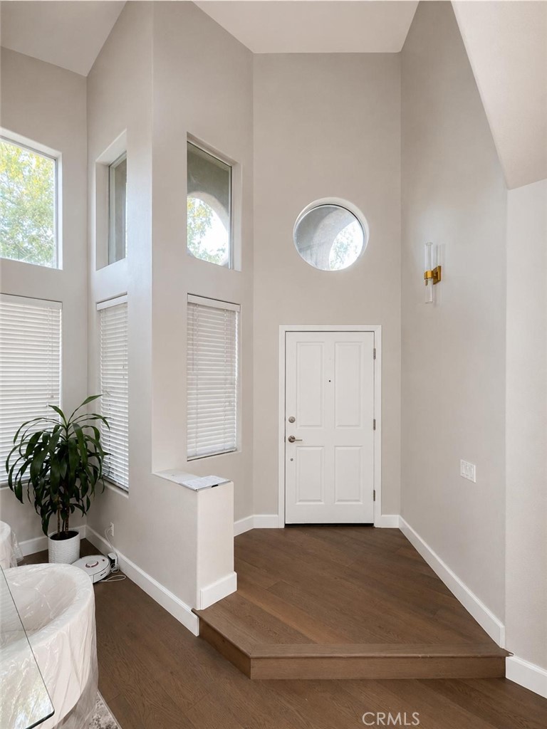 3955 Sunsetridge Road Moorpark, CA 93021 - Photo 5 of 22