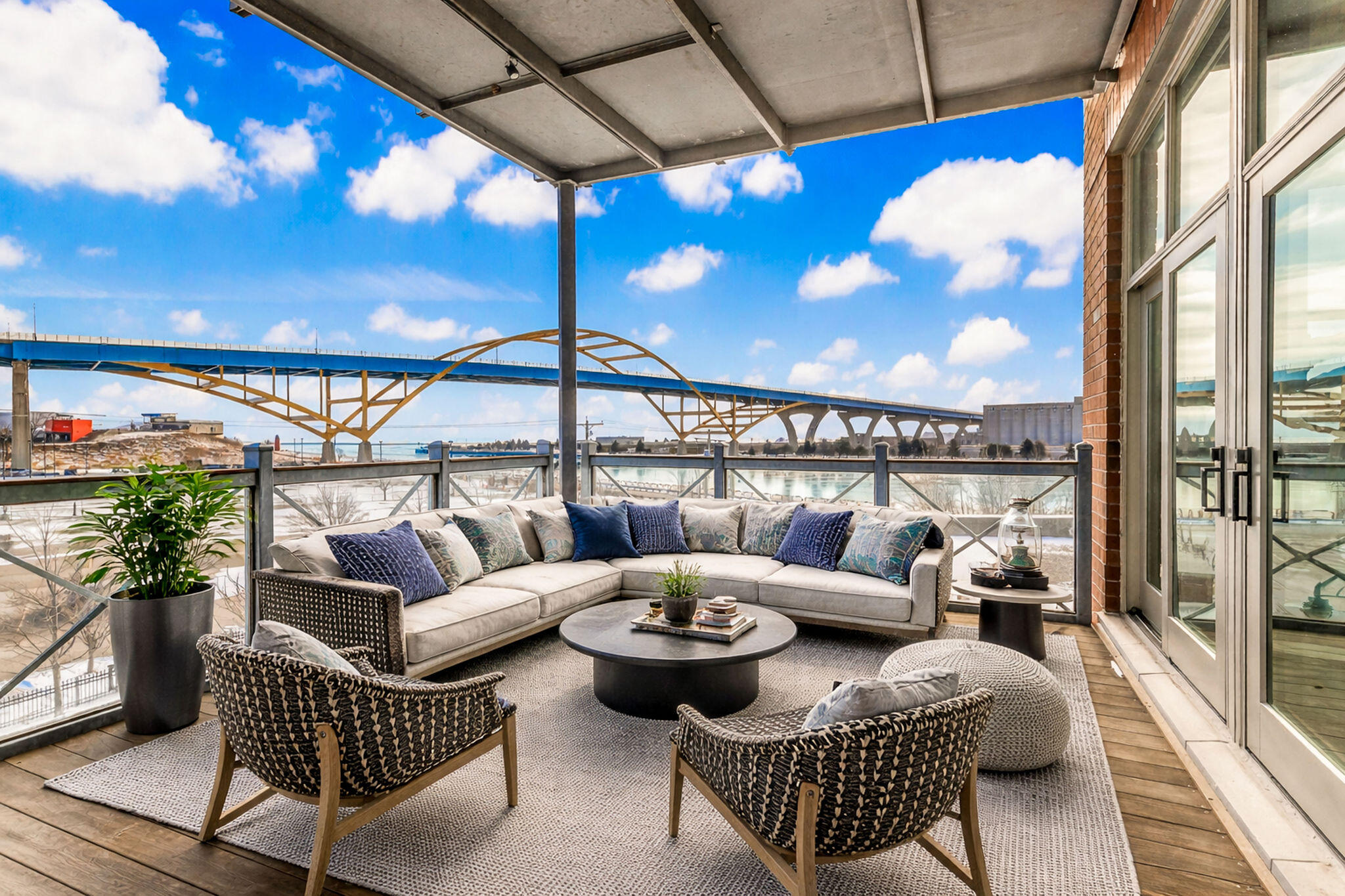 601 East Erie Street, Unit 316 Milwaukee, WI 53202 - Photo 13 of 69 VS1