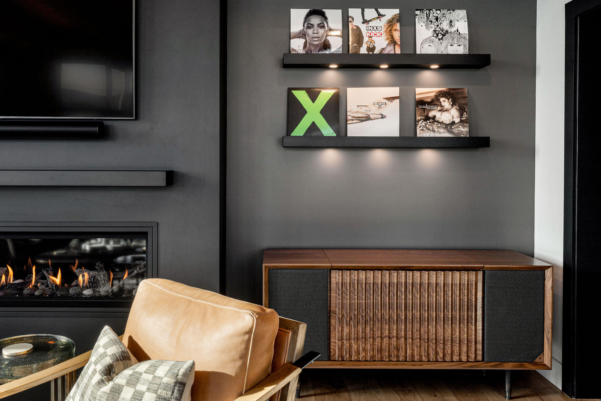 601 East Erie Street, Unit 316 Milwaukee, WI 53202 - Photo 16 of 69 28