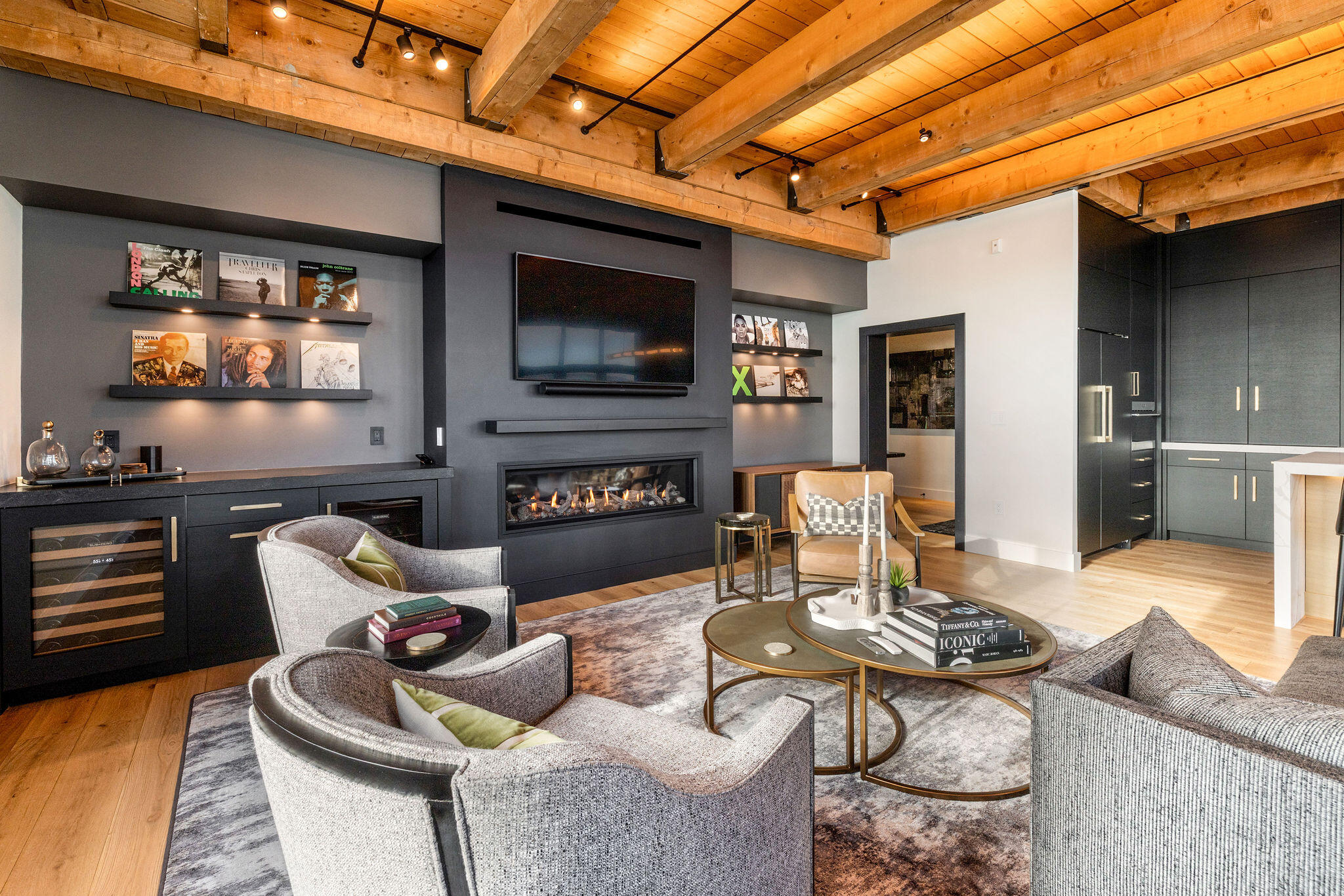 601 East Erie Street, Unit 316 Milwaukee, WI 53202 - Photo 18 of 69 26