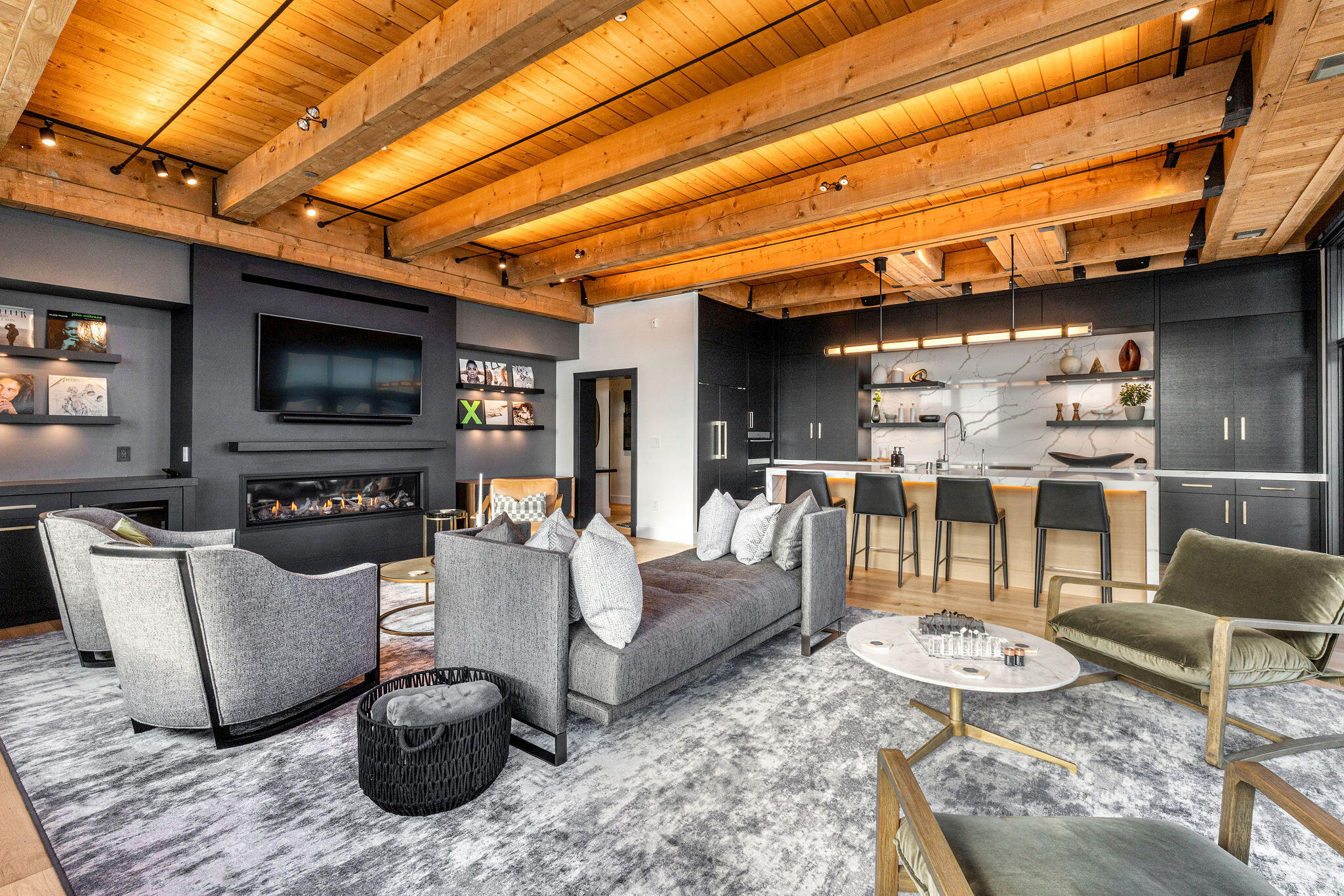 601 East Erie Street, Unit 316 Milwaukee, WI 53202 - Photo 19 of 69 25