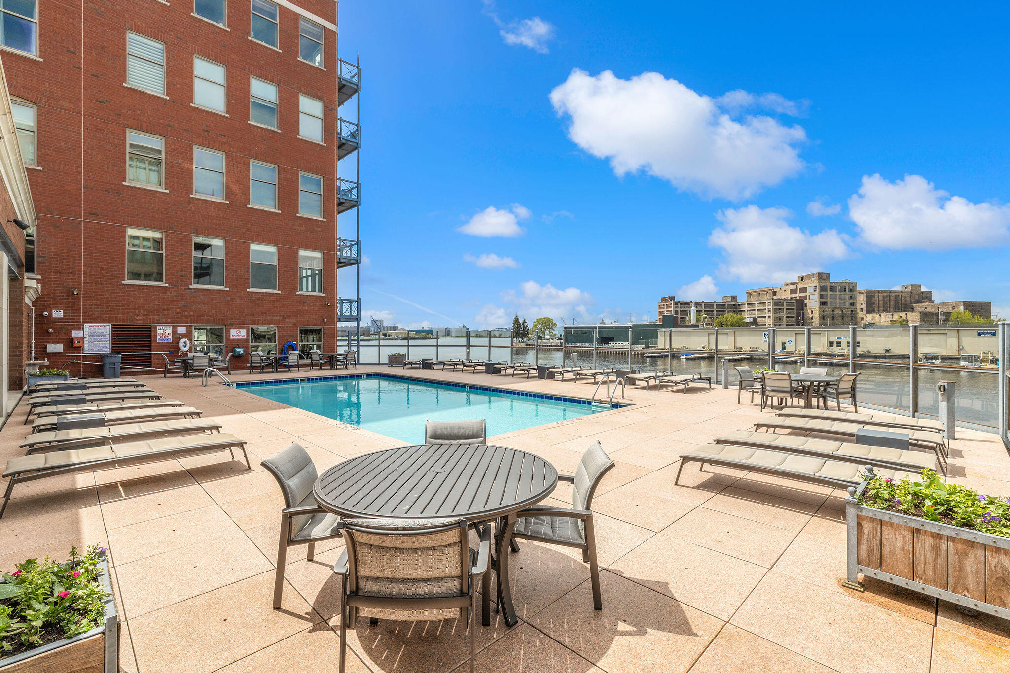 601 East Erie Street, Unit 316 Milwaukee, WI 53202 - Photo 66 of 69 43