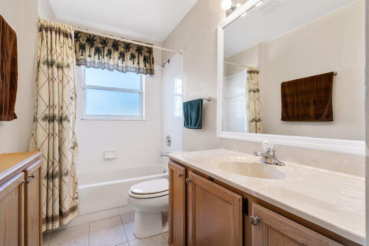 17421 33rd Road North Loxahatchee, FL 33470 - Photo 19 of 44 015-1742133rdRoadNorth-Loxahatchee-FL-33