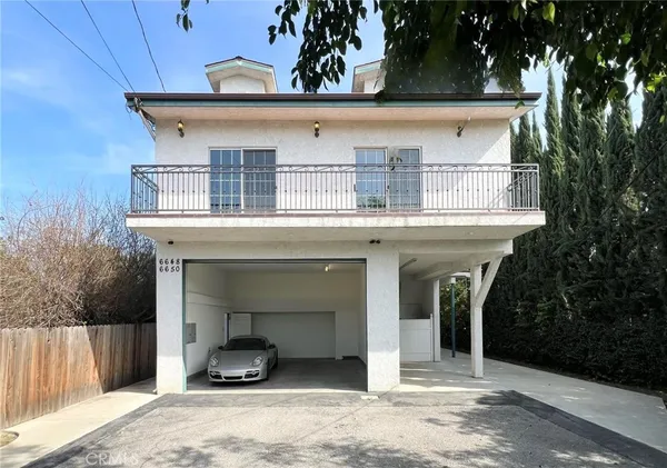 a view of a entryway door of house