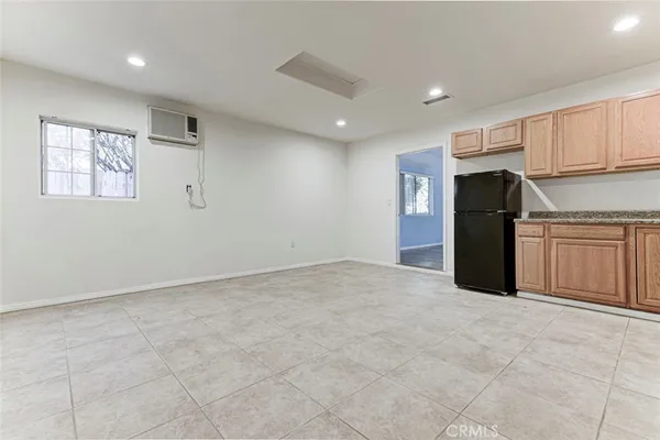 $1,199,000 | 6648 Gaviota Avenue, Lake Balboa, CA 91406