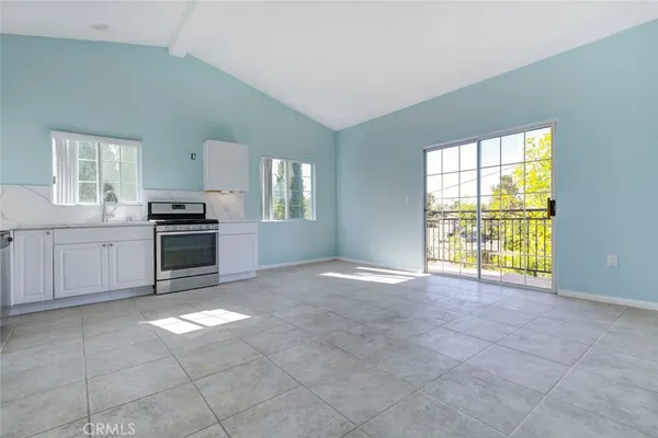 $1,199,000 | 6648 Gaviota Avenue, Lake Balboa, CA 91406