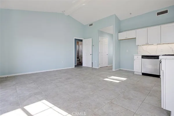 $1,199,000 | 6648 Gaviota Avenue, Lake Balboa, CA 91406