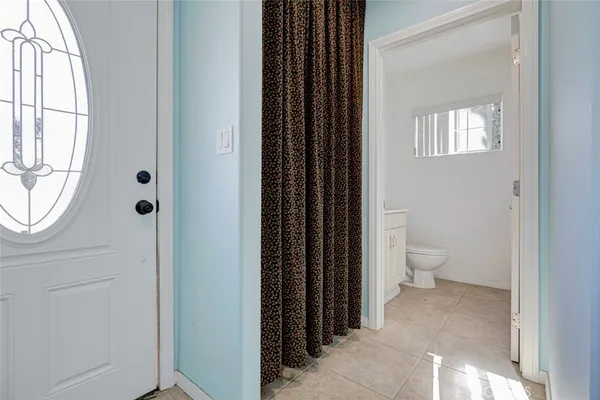 $1,199,000 | 6648 Gaviota Avenue, Lake Balboa, CA 91406