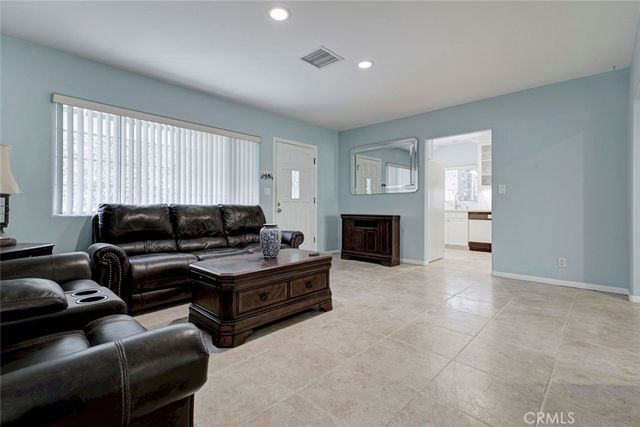$1,199,000 | 6648 Gaviota Avenue, Lake Balboa, CA 91406
