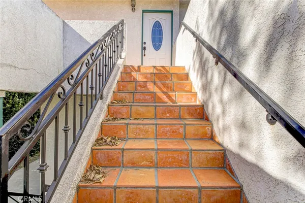 $1,199,000 | 6648 Gaviota Avenue, Lake Balboa, CA 91406