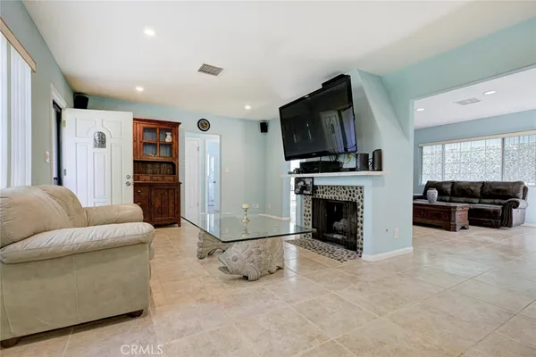 $1,199,000 | 6648 Gaviota Avenue, Lake Balboa, CA 91406