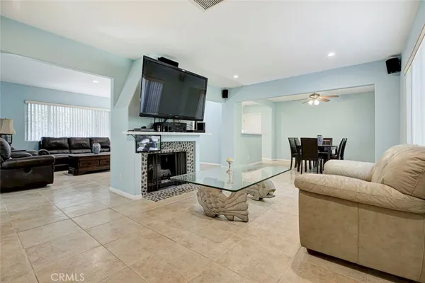 $1,199,000 | 6648 Gaviota Avenue, Lake Balboa, CA 91406