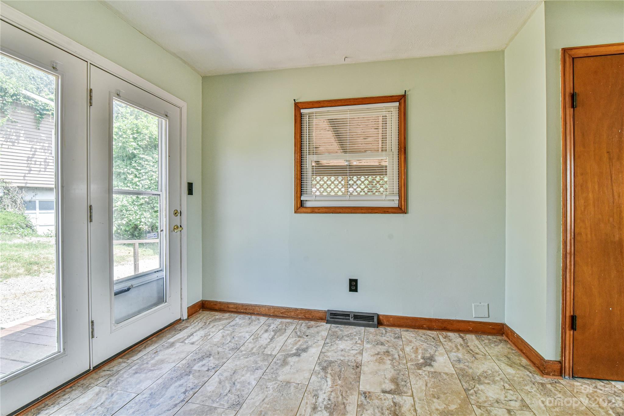 23 Holbrook Road Candler, NC 28715 - Photo 13 of 42 Gallery Image 13