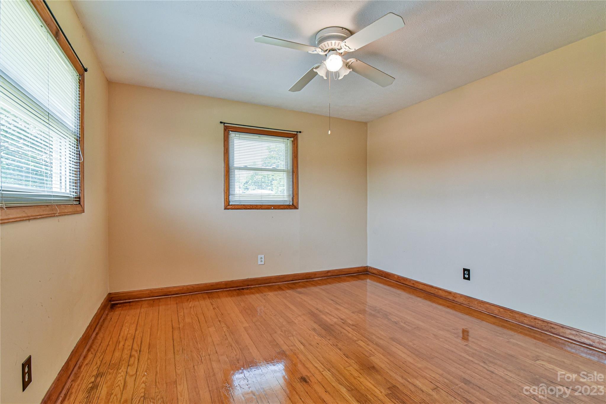 23 Holbrook Road Candler, NC 28715 - Photo 19 of 42 Gallery Image 19
