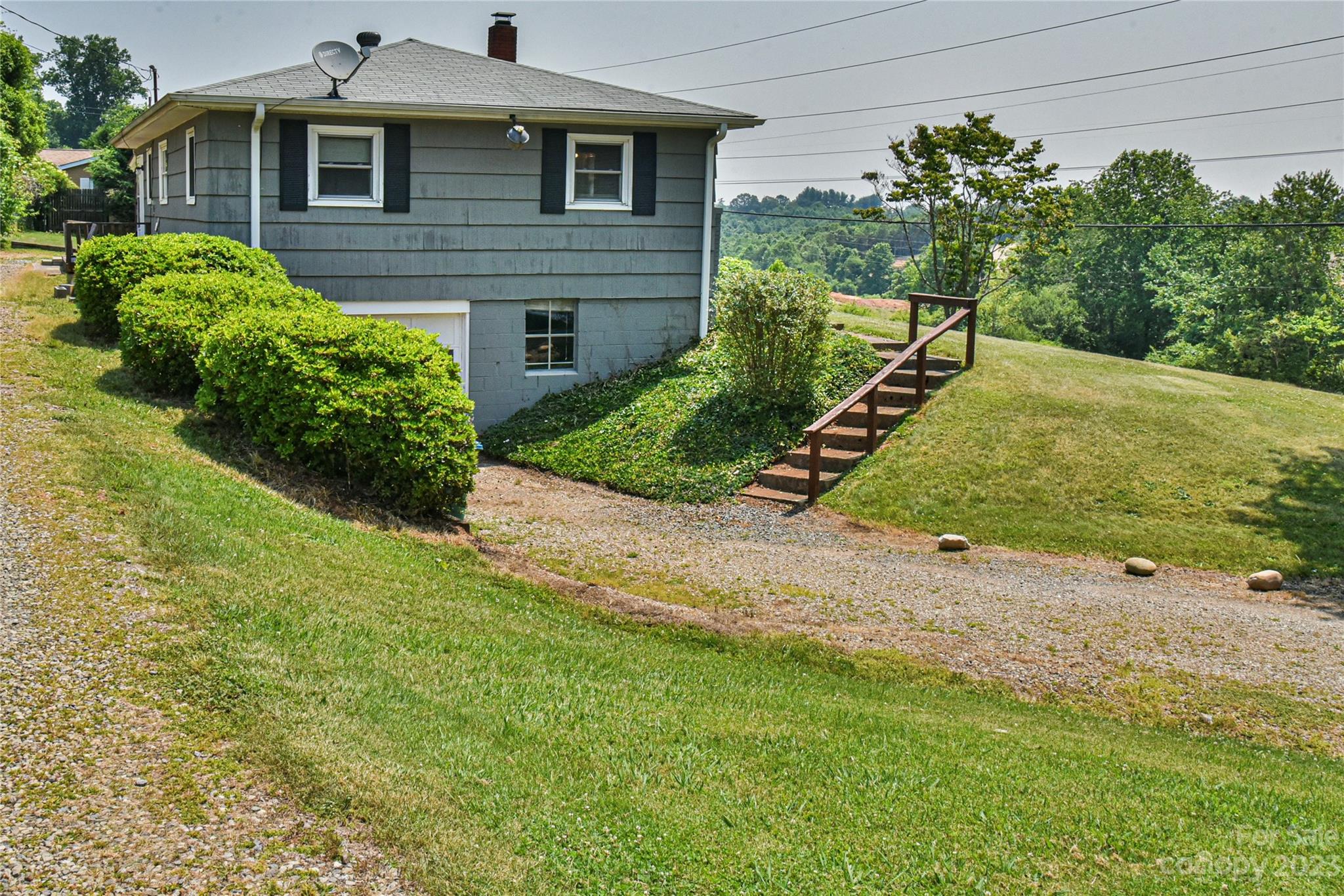 23 Holbrook Road Candler, NC 28715 - Photo 4 of 42 Gallery Image 4