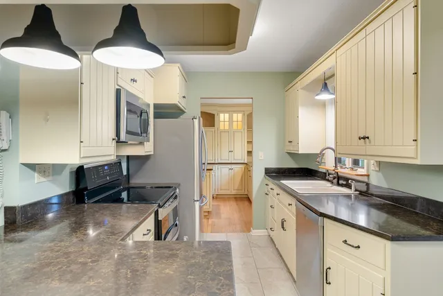 $699,000 | 8 Margaret Street, Essex, VT 05452