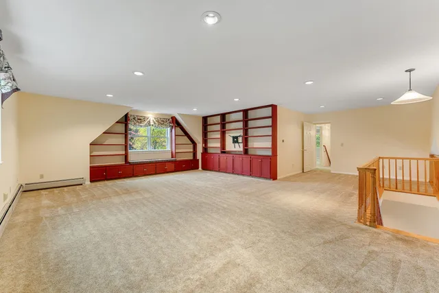 $699,000 | 8 Margaret Street, Essex, VT 05452