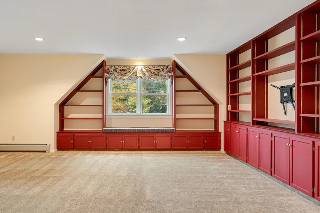 $699,000 | 8 Margaret Street, Essex, VT 05452