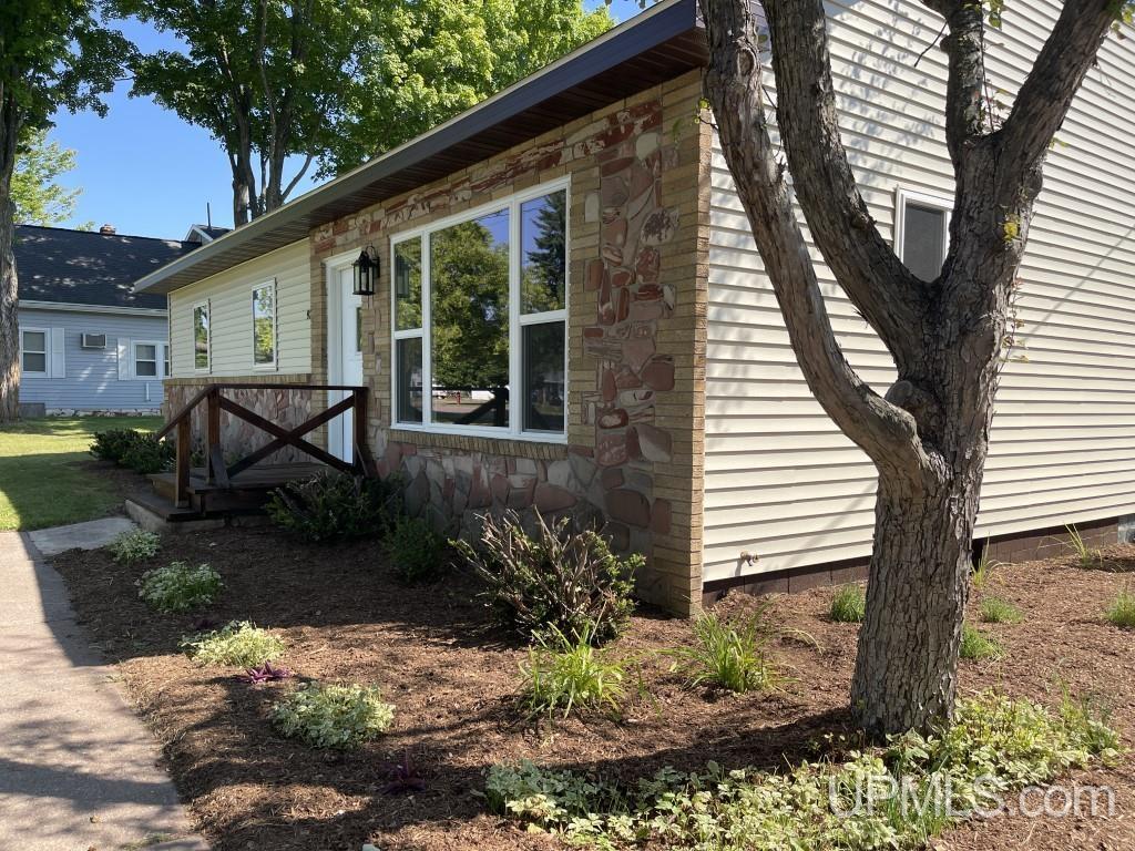 923 Halliday Street L'Anse, MI 49946 - Photo 47 of 52