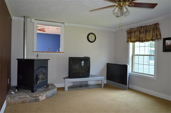 107 West Dudley Road Dudley, MA 01571 - Photo 9 of 30 Gallery Image 9