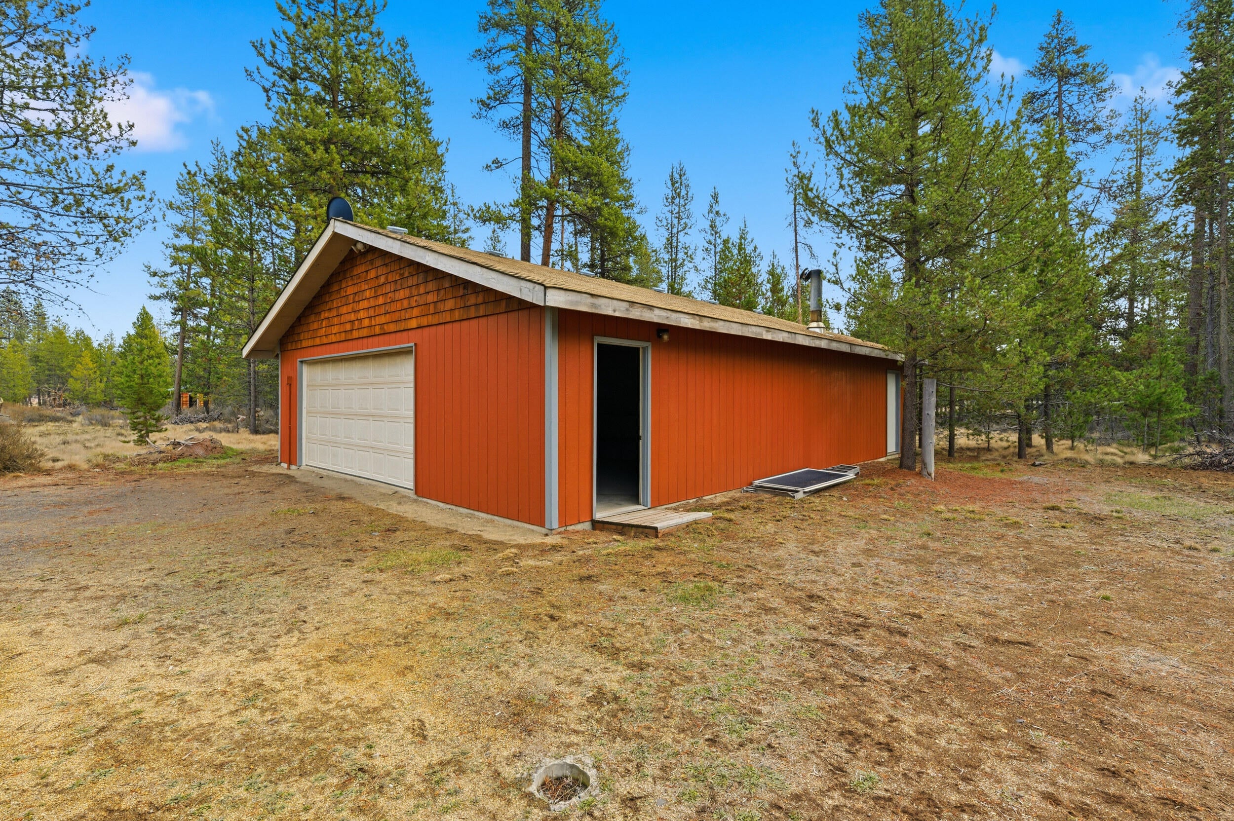 7240 Howard Road La Pine, OR 97739 - Photo 31 of 42 Detached Garage and shop area