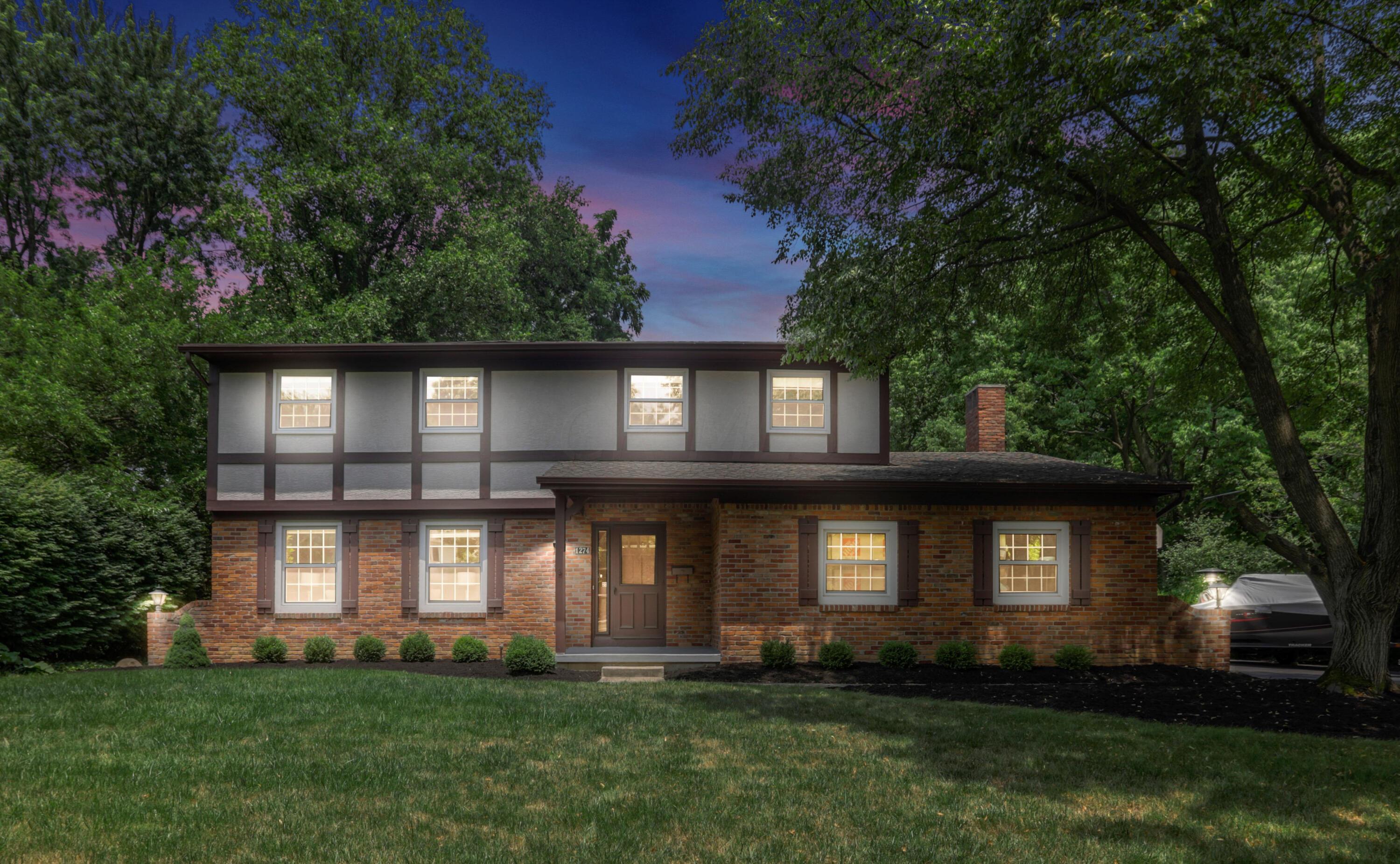 1274 Windham Road Upper Arlington, OH 43220 - Photo 1 of 50