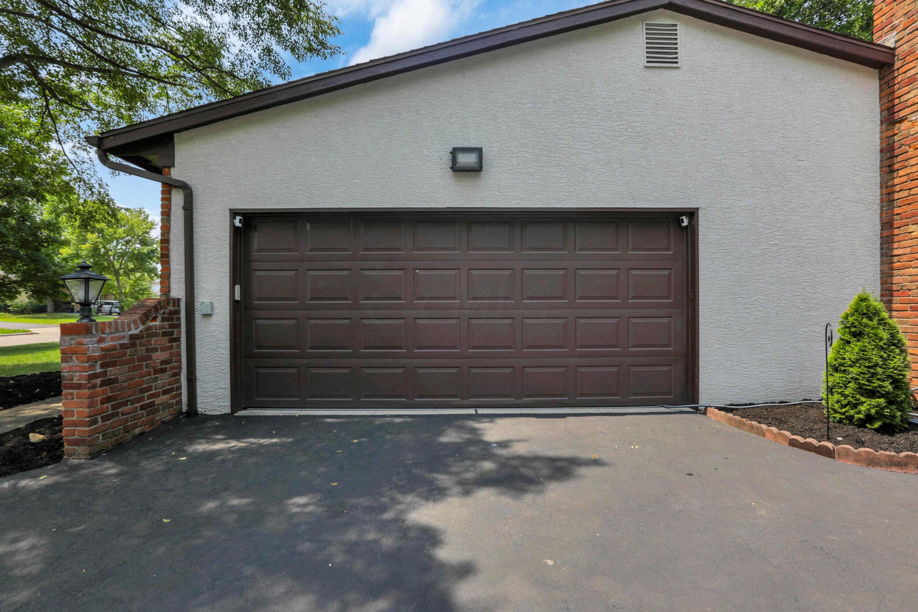 1274 Windham Road Upper Arlington, OH 43220 - Photo 4 of 50