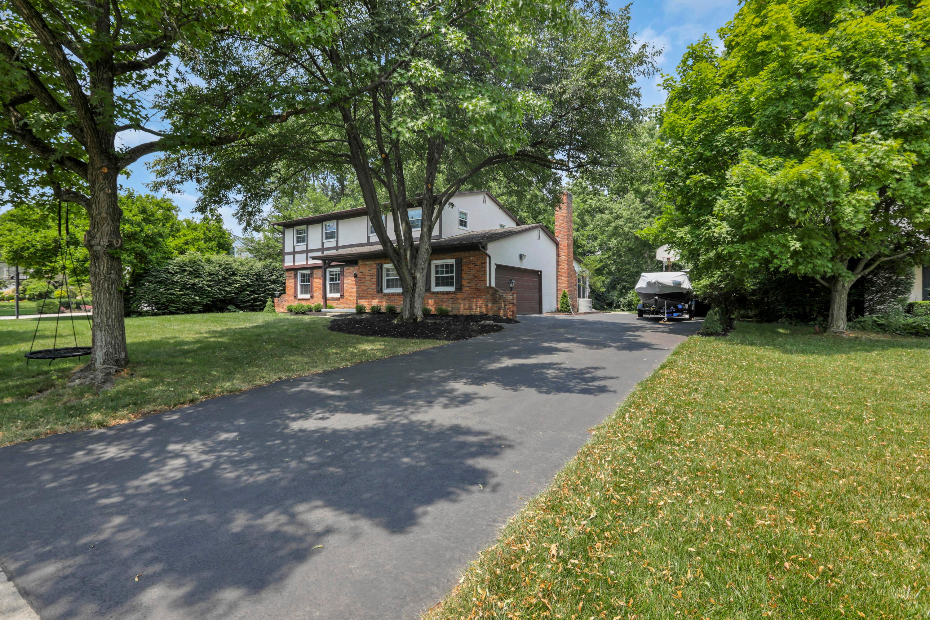 1274 Windham Road Upper Arlington, OH 43220 - Photo 5 of 50