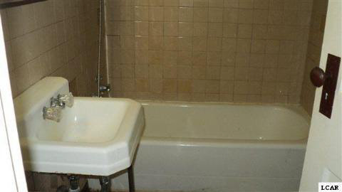 2658 Laberdee Road Adrian, MI 49221 - Photo 10 of 10 20097947-9.JPG