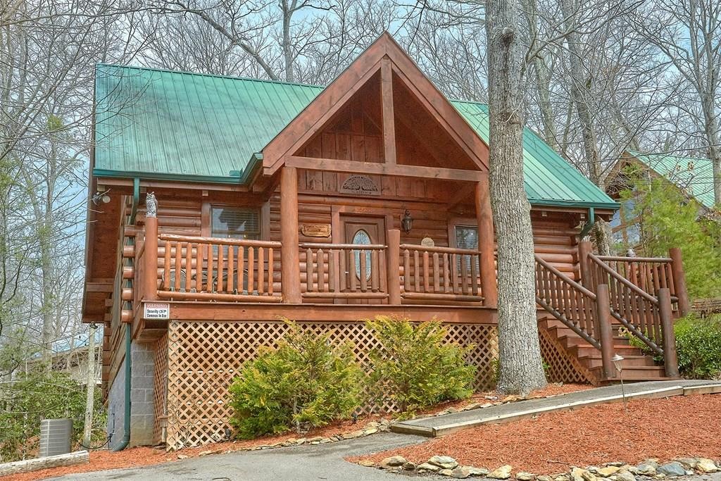 2421 Ridgehigh Pass Sevierville, TN 37876 - Photo 1 of 27