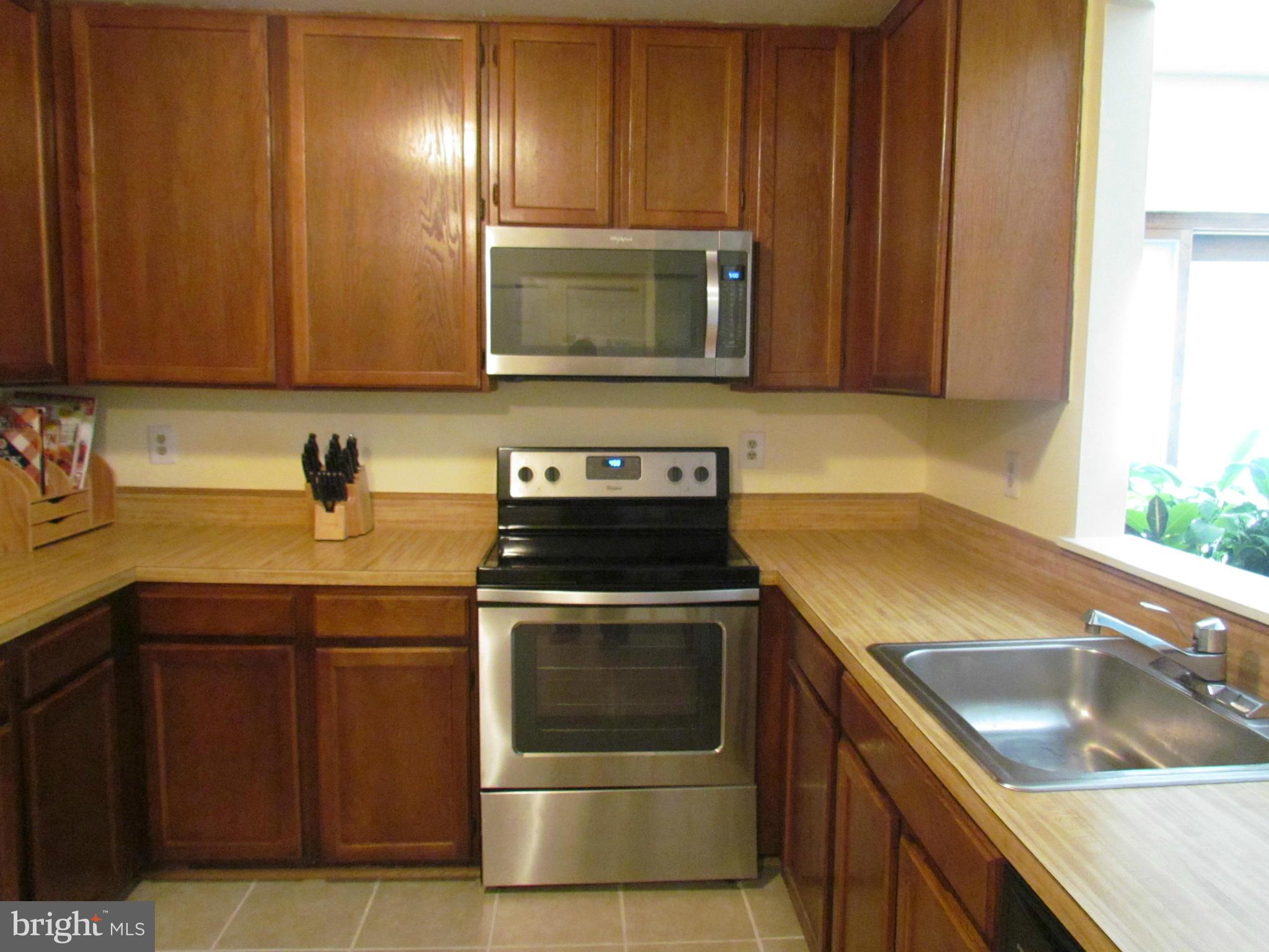 6933 Mayfair Terrace Laurel, MD 20707 - Photo 6 of 21 Kitchen